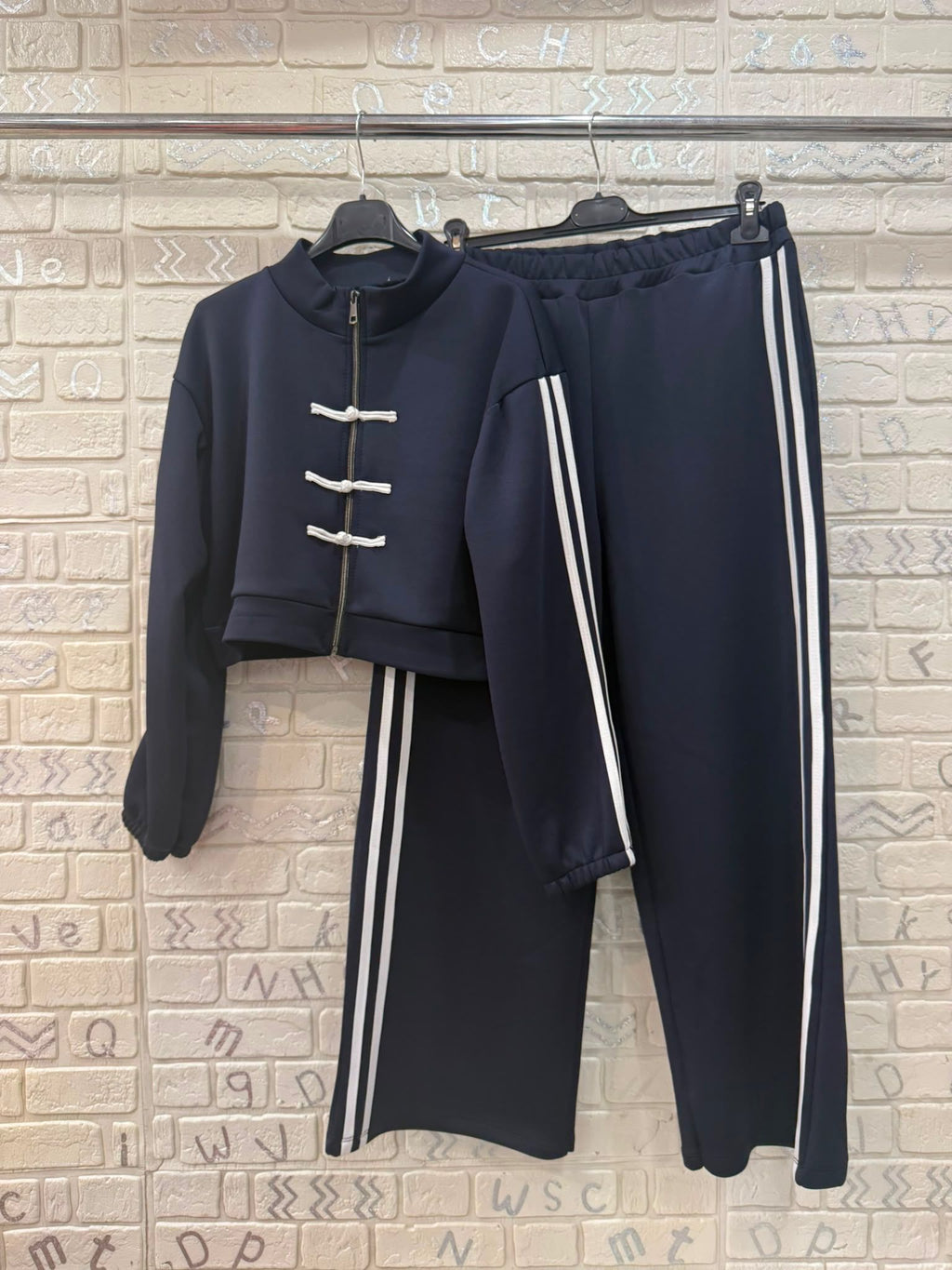 Tuta Donna Sport Chic con Zip e Dettagli a Contrasto - Taglia Unica