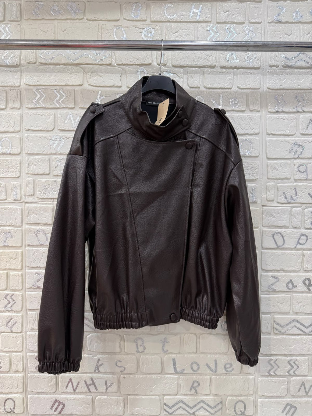 Giacca Donna in Ecopelle con Collo Alto e Vestibilità Oversize