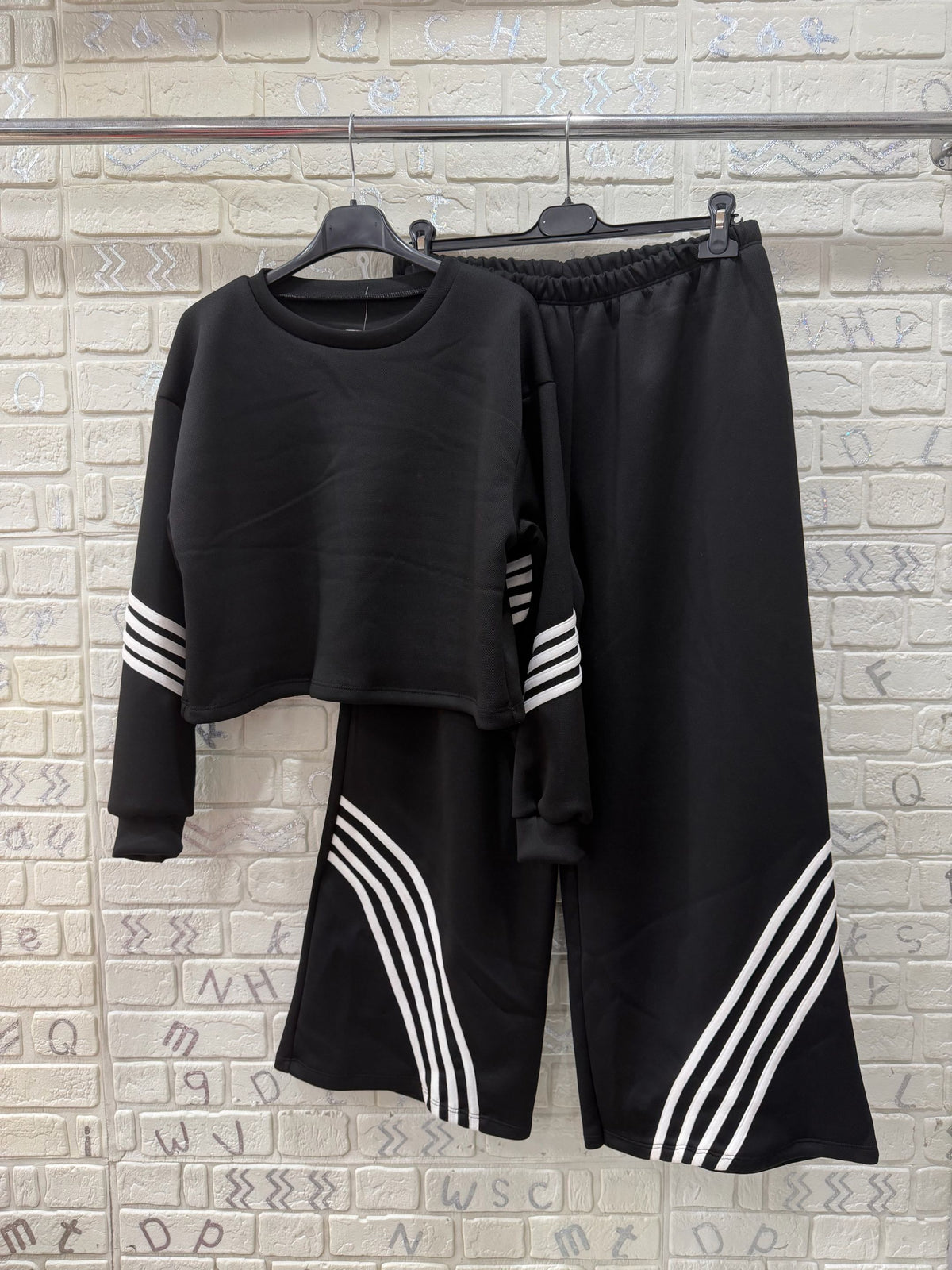 Tuta Donna Sport Chic con Dettagli a Contrasto - Taglia Unica