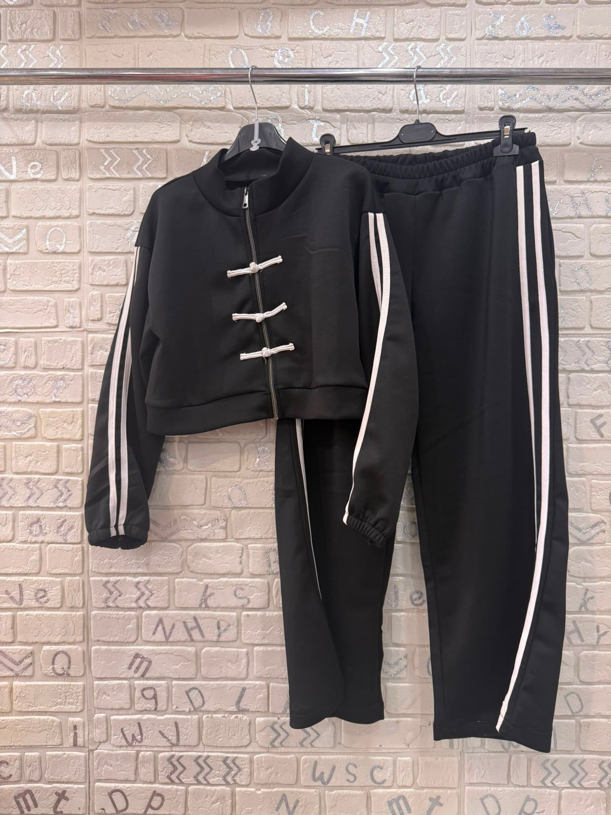 Tuta Donna Sport Chic con Zip e Dettagli a Contrasto - Taglia Unica