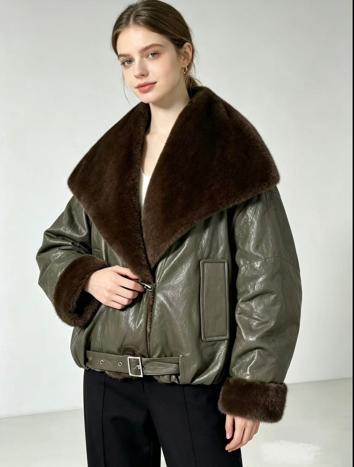 Giacca Donna Aviator in Ecopelle con Maxi Collo in Ecopelliccia - Taglia Unica